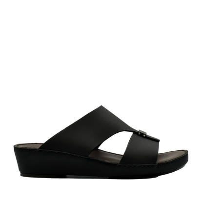 Black Cerchio Gomato sandals with wide cross straps and wedge sole for comfortable wear