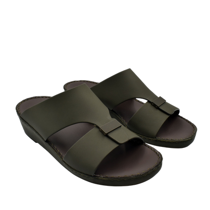 Olive green Cerchio Gomato sandals with wide straps and cushioned soles for comfortable wear