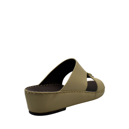 Beige Cerchio Gomato sandals with wedge sole and open toe design from Private collection