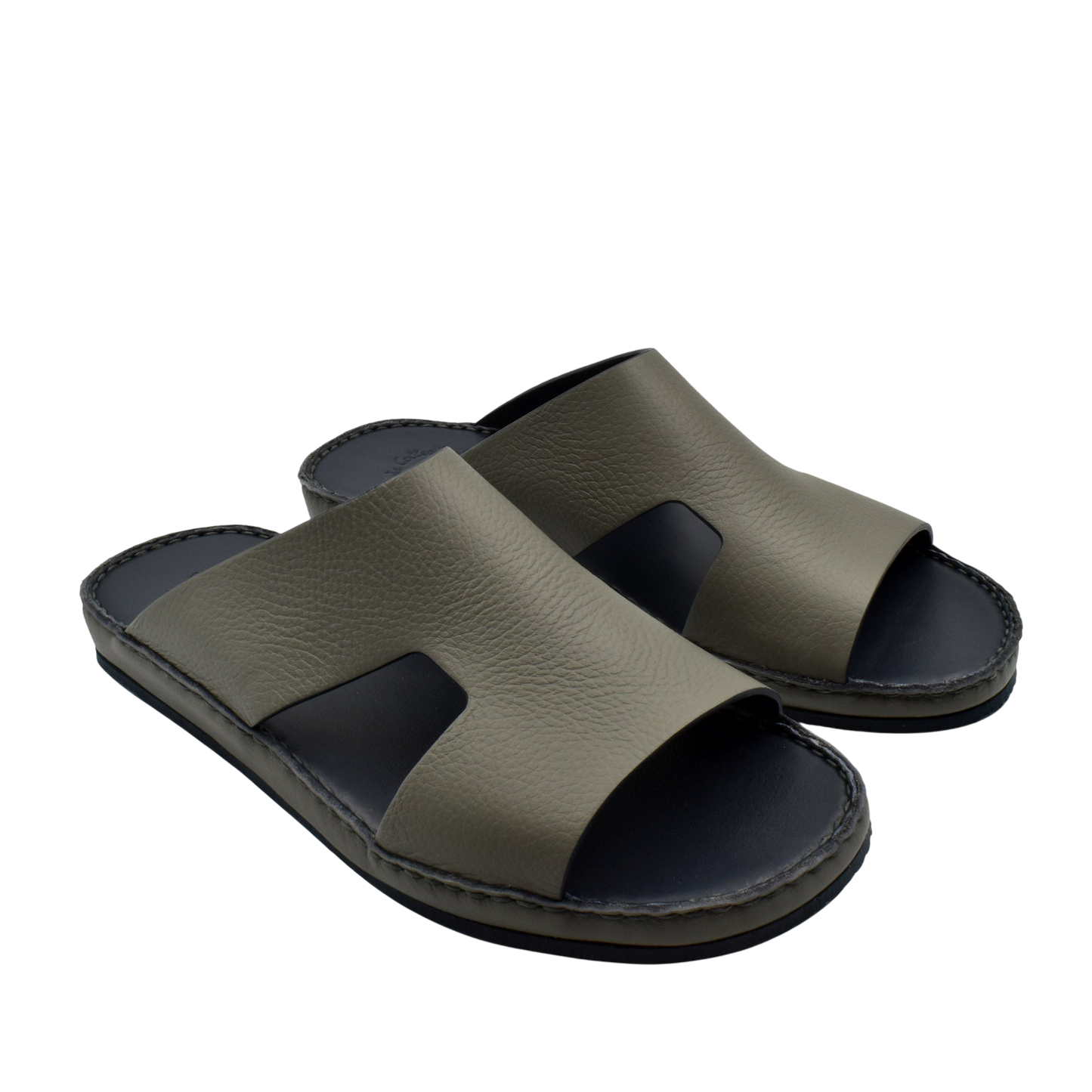 Private Collection Western leather sandals in olive green with open toe and cushioned sole