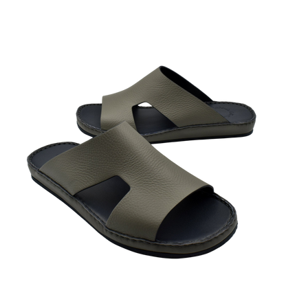 Private Collection Western leather sandals in olive green with open toe and slip-on design